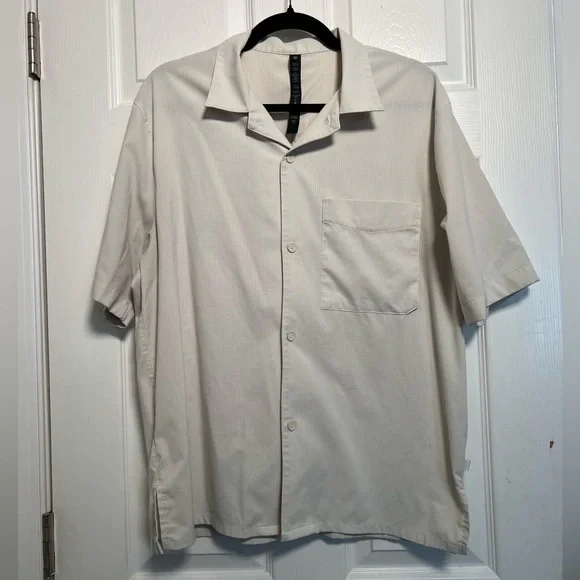 Lululemon Men’s Airing Easy Camp Collar Shirt - Picture 1 of 7